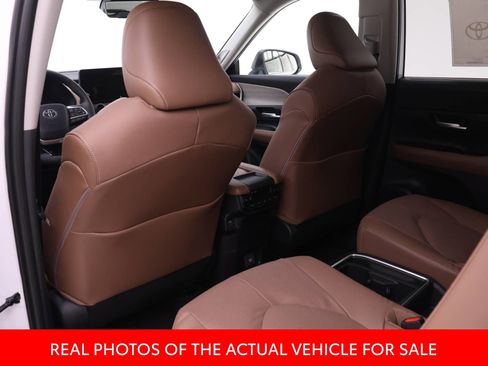 New 2026 Toyota Grand Highlander AWD image 11