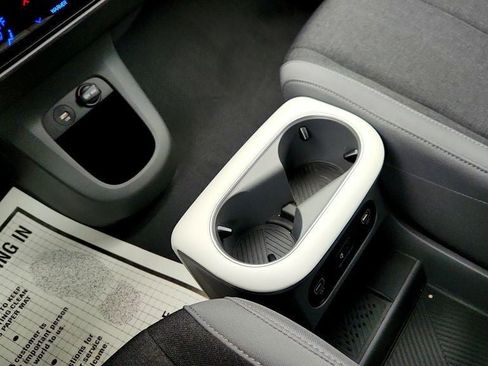 Used 2024 Hyundai Ioniq 5 SEL image 16