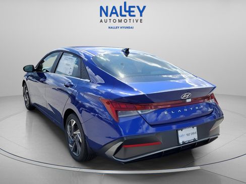 Used 2025 Hyundai Elantra Limited image 6