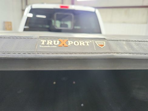 Used 2022 Ford F250 Lariat w/ Lariat Value Package image 51