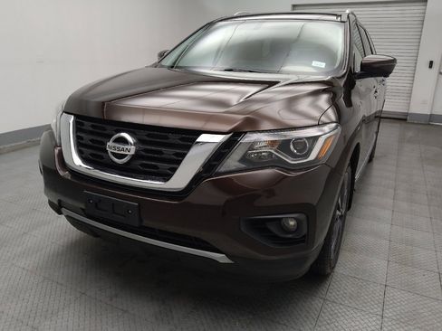 Used 2019 Nissan Pathfinder Platinum image 15