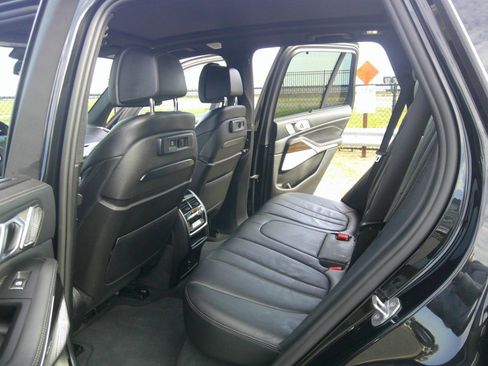 Used 2020 BMW X5 xDrive50i AWD/4WD image 39