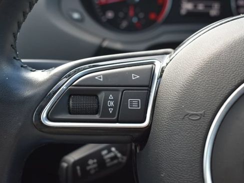 Used 2018 Audi Q3 2.0T Premium Plus w/ Premium Plus Package AWD/4WD image 23