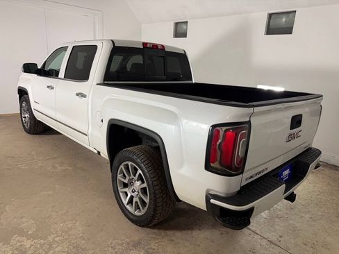 Used 2018 GMC Sierra 1500 Denali AWD/4WD image 3