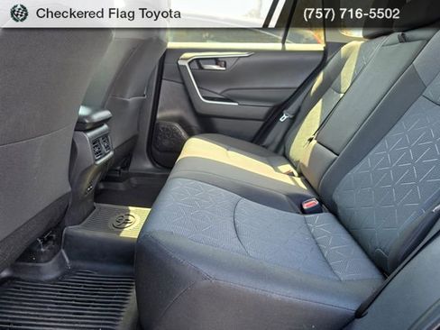 Used 2025 Toyota RAV4 XLE w/ Convenience Package image 21