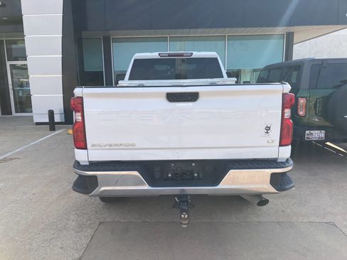 Used 2024 Chevrolet Silverado 2500 LT AWD/4WD image 6