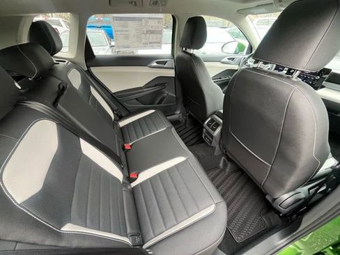 New 2026 Volkswagen Taos SEL image 20