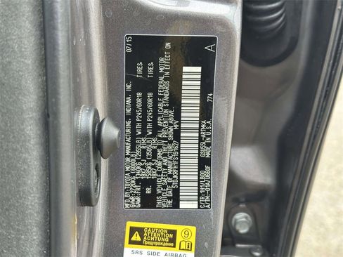 Used 2015 Toyota Highlander XLE image 26