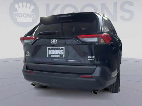 Used 2024 Toyota RAV4 XLE w/ Weather Package AWD/4WD image 10