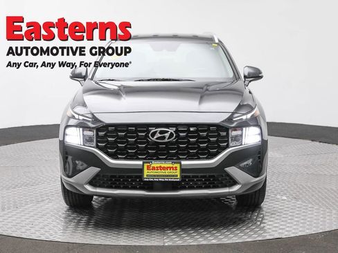 Used 2023 Hyundai Santa Fe SEL image 2