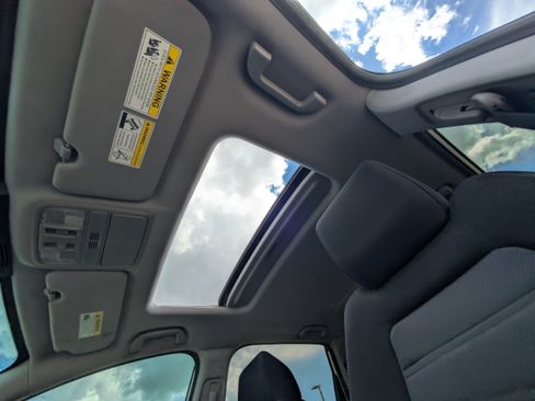 Used 2021 Honda CR-V EX image 36
