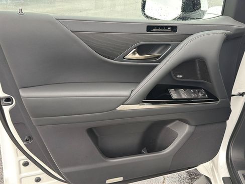 New 2026 Lexus LX 700h Luxury AWD/4WD image 17