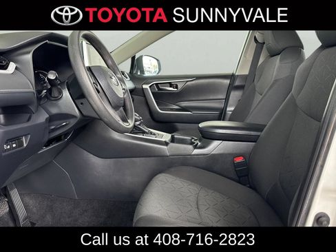 Used 2024 Toyota RAV4 XLE FWD image 14