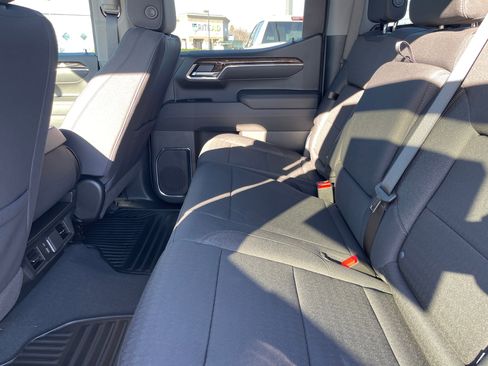 New 2026 GMC Sierra 1500 Elevation image 16