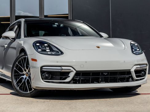 Used 2023 Porsche Panamera Turbo S Executive image 9