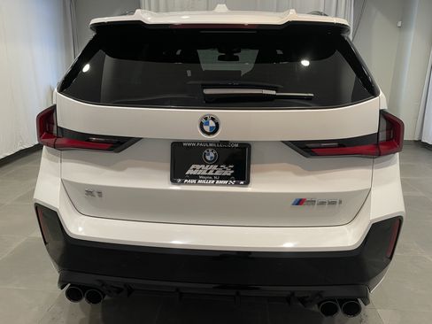 Used 2025 BMW X1 M35i w/ Premium Package image 5