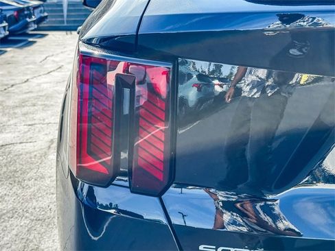 Certified 2025 Kia Sorento SX Prestige image 9