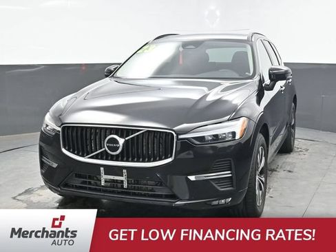 Used 2023 Volvo XC60 B5 Core AWD/4WD image 2