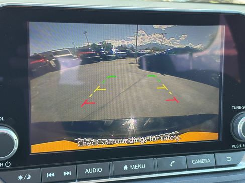 Used 2025 Nissan Rogue SV AWD/4WD image 25