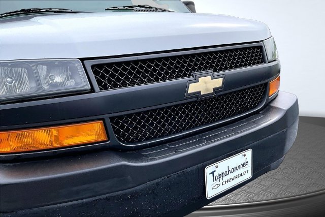 Used 2020 Chevrolet Express 2500 w/ Driver Convenience Package RWD image 30