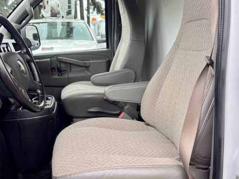 Used 2021 Chevrolet Express 3500 w/ Power Convenience Package RWD image 12