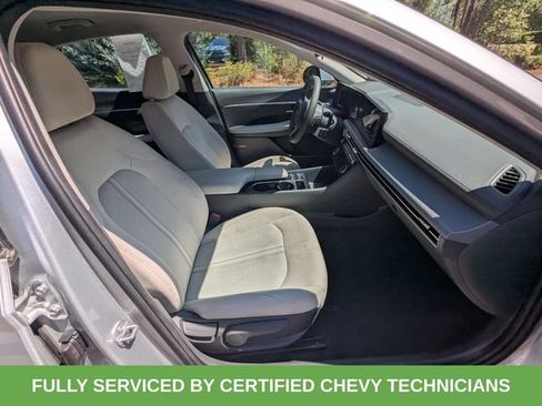 Used 2025 Hyundai Sonata SEL FWD image 19