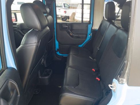 Used 2017 Jeep Wrangler Unlimited Sahara image 15