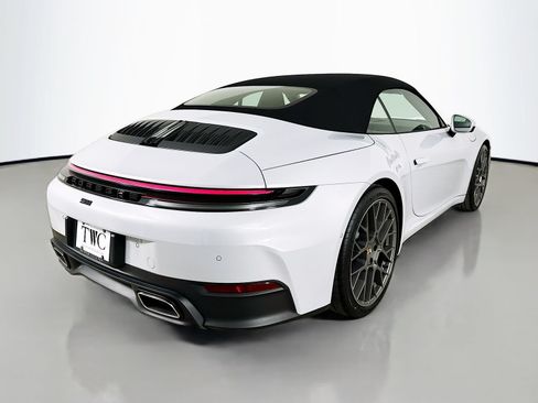 Used 2025 Porsche 911 Carrera w/ Premium Package RWD image 5