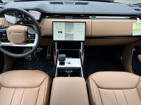 New 2026 Land Rover Range Rover Long Wheelbase SE AWD/4WD image 14