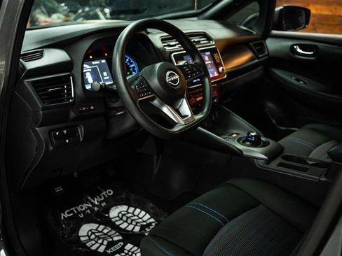 Used 2024 Nissan Leaf S image 8