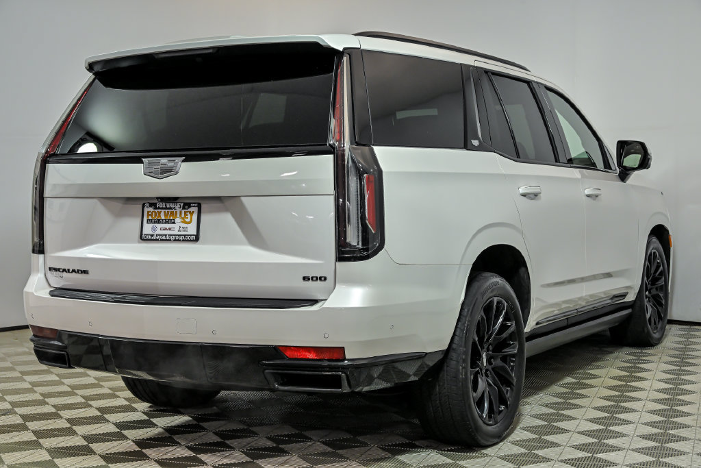 Used 2024 Cadillac Escalade Sport Platinum w/ LPO, ONYX Package AWD/4WD image 8