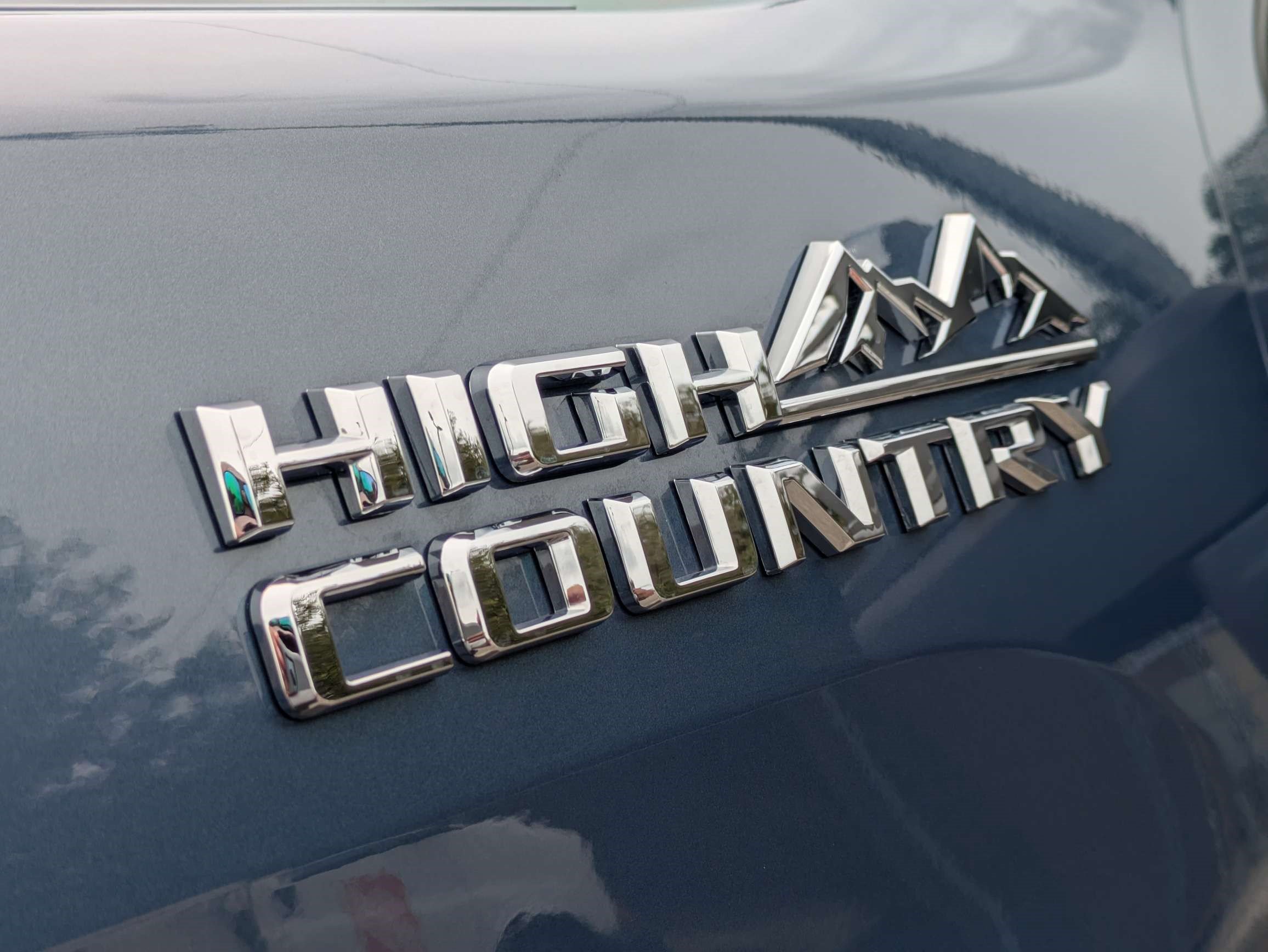 Used 2024 Chevrolet Silverado 2500 High Country w/ High Country Premium Package AWD/4WD image 34