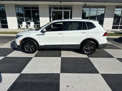 Used 2024 Volkswagen Tiguan SE