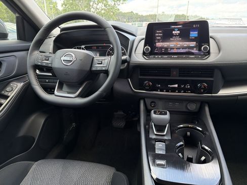 New 2026 Nissan Rogue SV FWD image 3