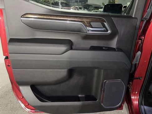 Used 2023 GMC Sierra 1500 Elevation image 25