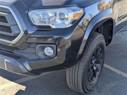 Used 2022 Toyota Tacoma 4x4 Double Cab image 10