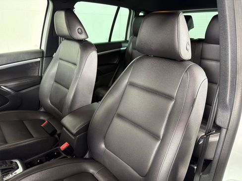 Used 2016 Volkswagen Tiguan R-Line AWD/4WD image 13