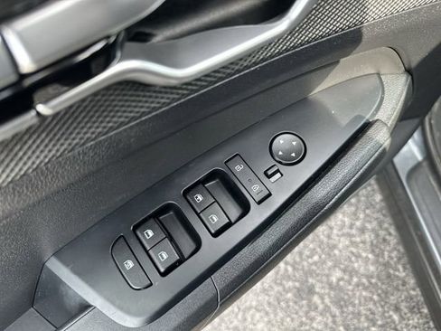 Used 2023 Kia Sportage LX image 17