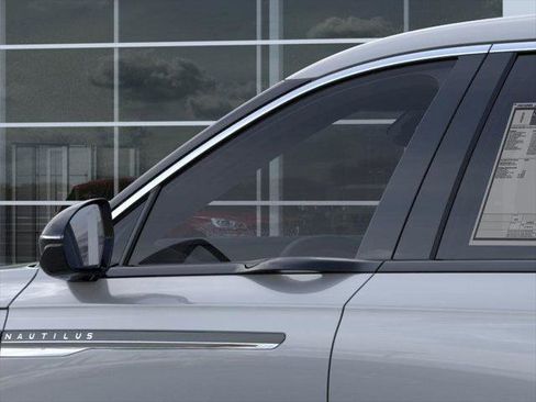 New 2026 Lincoln Nautilus Premier image 20