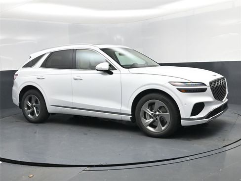 New 2026 Genesis GV70 2.5T Advanced image 2