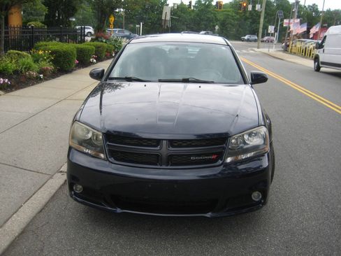 Used 2014 Dodge Avenger SXT w/ Rallye Appearance Group FWD image 2