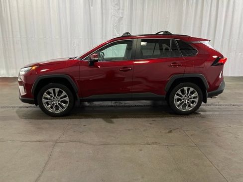 Used 2025 Toyota RAV4 XLE Premium w/ Weather Package AWD/4WD image 6