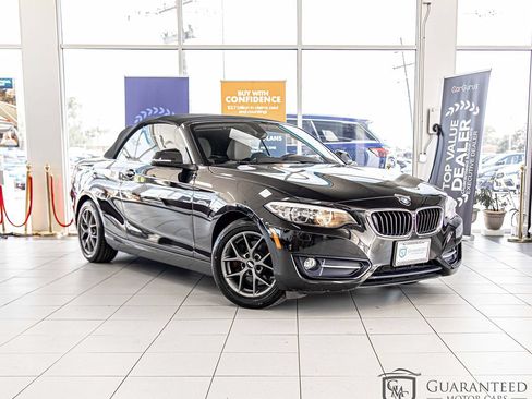 Used 2017 BMW 230i xDrive Convertible AWD/4WD image 3