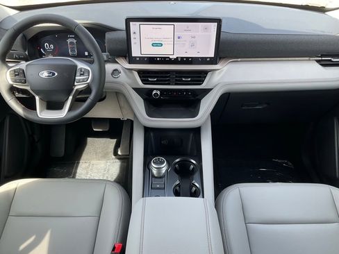 New 2026 Ford Explorer Active w/ Active Comfort Package image 35
