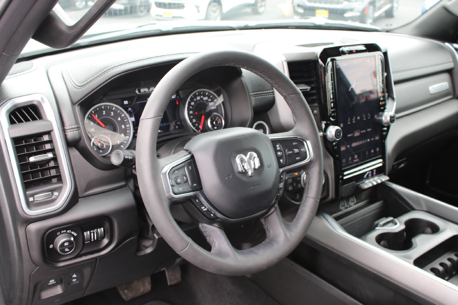 Used 2026 RAM 1500 Laramie AWD/4WD image 10