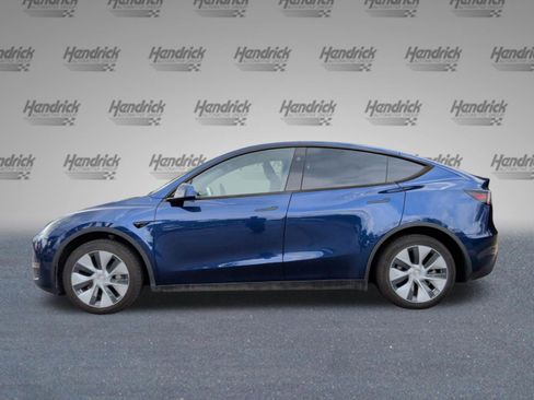 Used 2024 Tesla Model Y Long Range AWD/4WD image 10