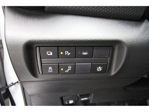 Certified 2025 Nissan Kicks Play S FWD image 21