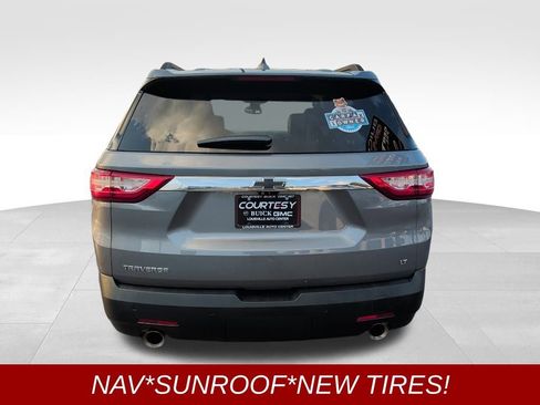 Used 2020 Chevrolet Traverse LT w/ LT Premium Package image 6