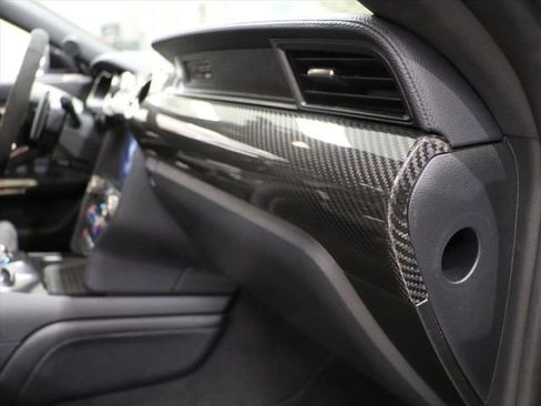 Used 2022 Ford Mustang Shelby GT500 w/ Carbon Fiber Track Pack image 10