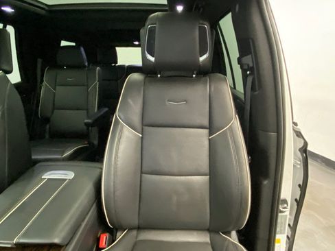 Used 2023 Cadillac Escalade Premium Luxury w/ LPO, Floor Liner Package AWD/4WD image 22